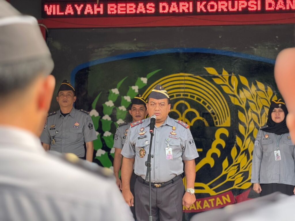 Apel Pagi Lapas Makassar, Kalapas Berikan Amanat Pentin