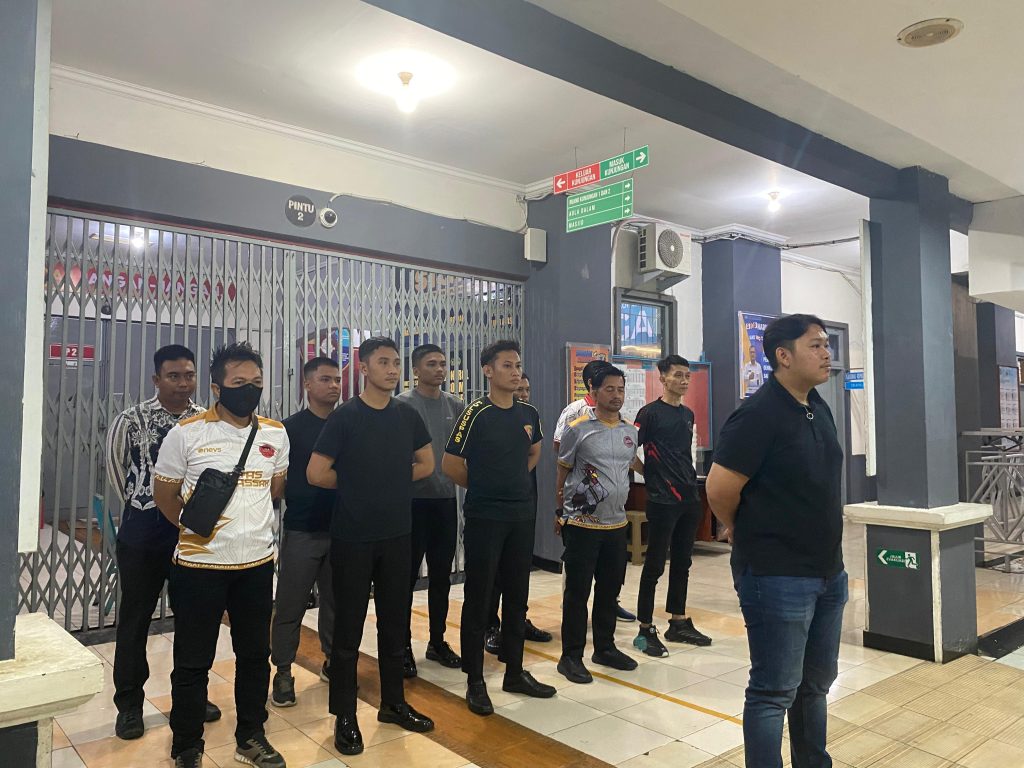 SIDAK RUTIN DI LAPAS KELAS I MAKASSAR WUJUDKAN LINGKUNGAN PEMASYARAKATAN YANG AMAN, TERTIB, DAN BEBAS DARI BARANG TERLARANG