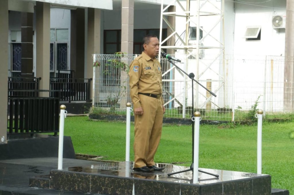 Jumal Jayair Lussa pimpin apel pagi Semangat kebersamaan mulai terasa menjelang Hari Ulang Tahun ke-27 Kabupaten Luwu Utara