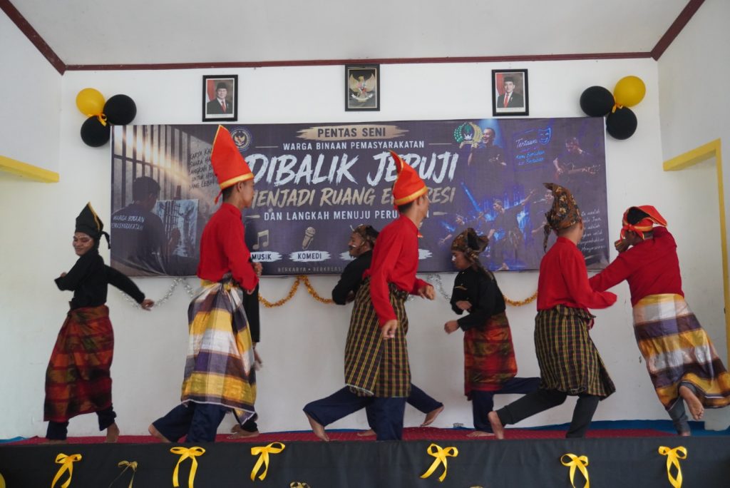 Pentas Seni Warga Binaan Lapas Maros Perkuat Kreativitas dan Kebersamaan