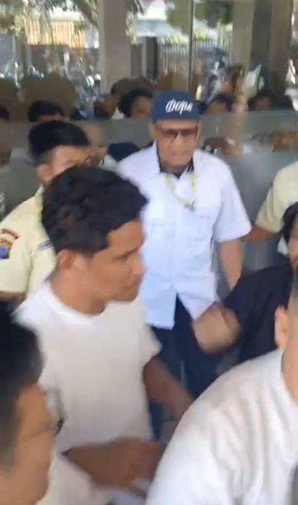 Koalisi Mahasiswa Anti Korupsi Ricuh Di Depan Satker OP, Soroti Proyek Irigasi P3-TGAI
