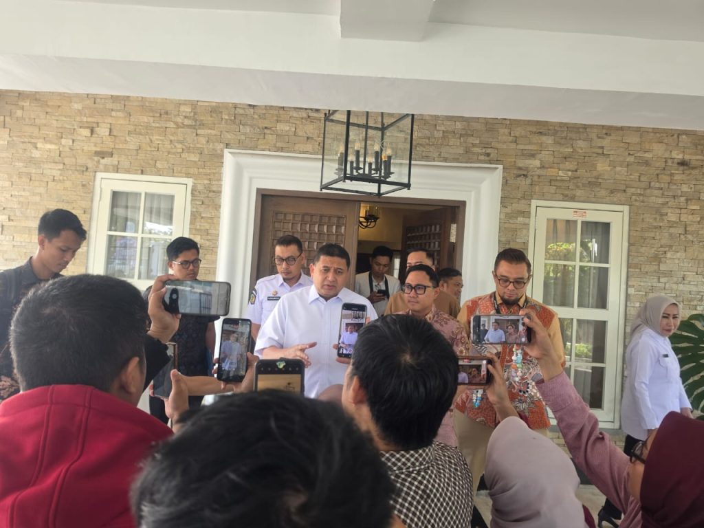 Wali Kota Appi Bareng Petinggi Pertamina Perkuat Koordinasi Atasi Antrean BBM Solar di SPBU