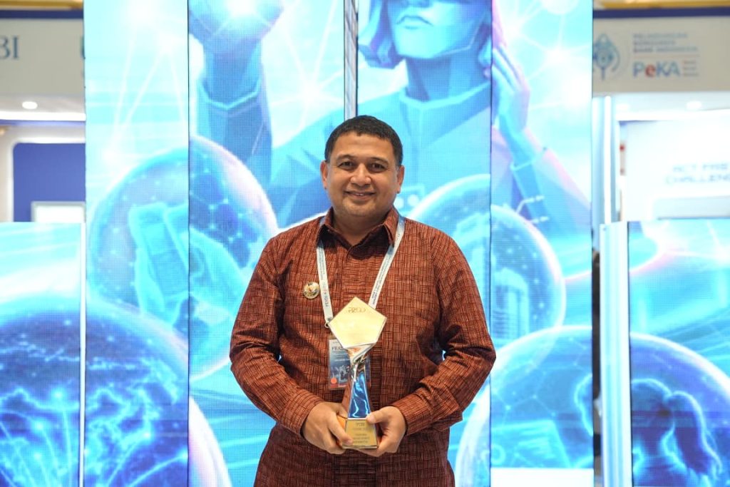 Wali Kota Munafri Antar Makassar Raih Predikat Kota TP2DD Terbaik 2026