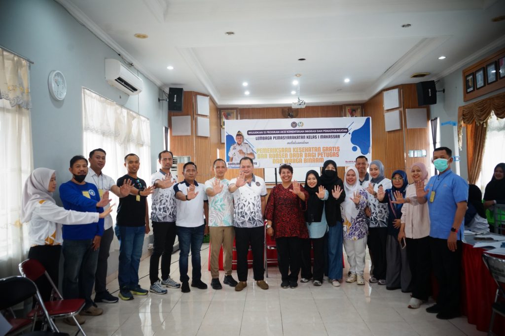 PERKUAT SINERGI KESEHATAN, LAPAS MAKASSAR GANDENG DINKES, PUSKESMAS MANGASA DAN RS PELAMONIA GELAR CEK KESEHATAN SERTA RONTGEN PEGAWAI