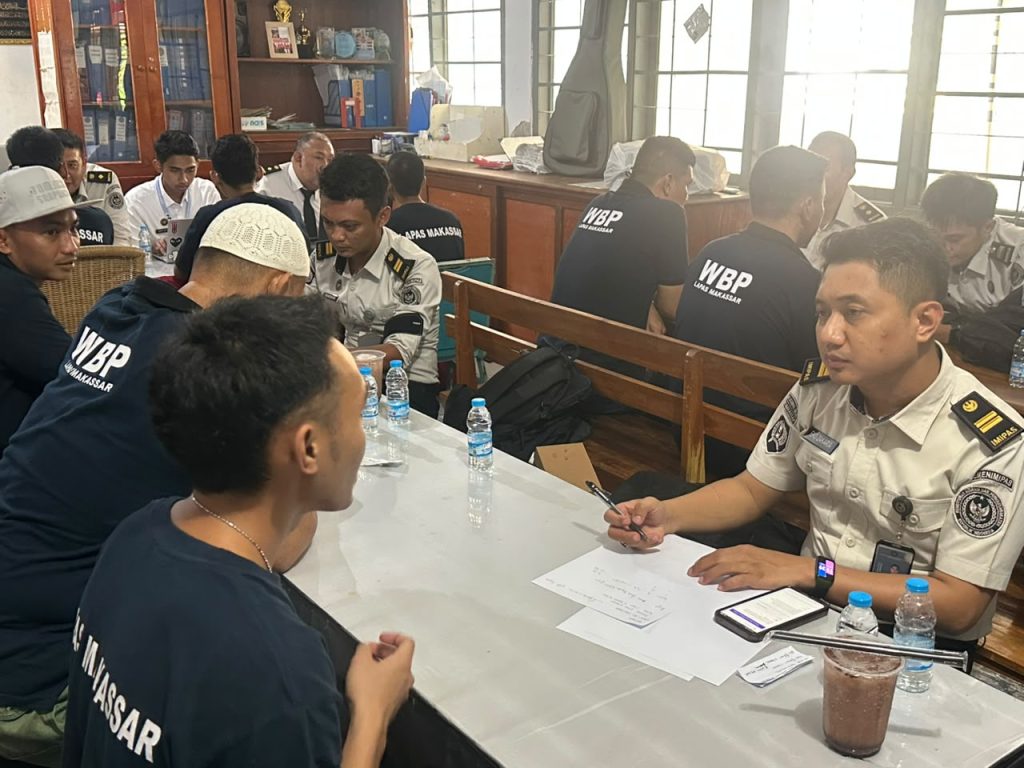 GERAK CEPAT LAPAS MAKASSAR LAKUKAN ASESMEN 332 WBP UNTUK MENDUKUNG PEMBENTUKAN PUSAT REHABILITASI DAN RE EDUKASI