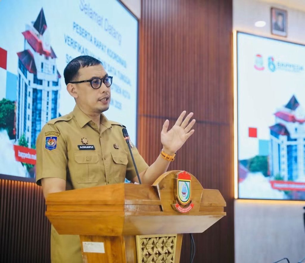 Sekda Makassar Minta Camat-Lurah Validasi Data 559.967 Warga, Pastikan Bansos Tepat Sasaran