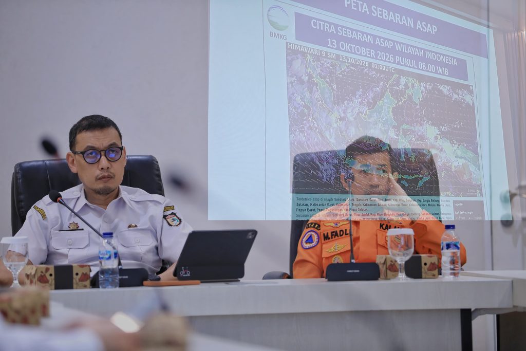 Sekda Pimpin Rapat Lintas Sektor, Pemkot Makassar Perkuat Penanganan Kabut Asap