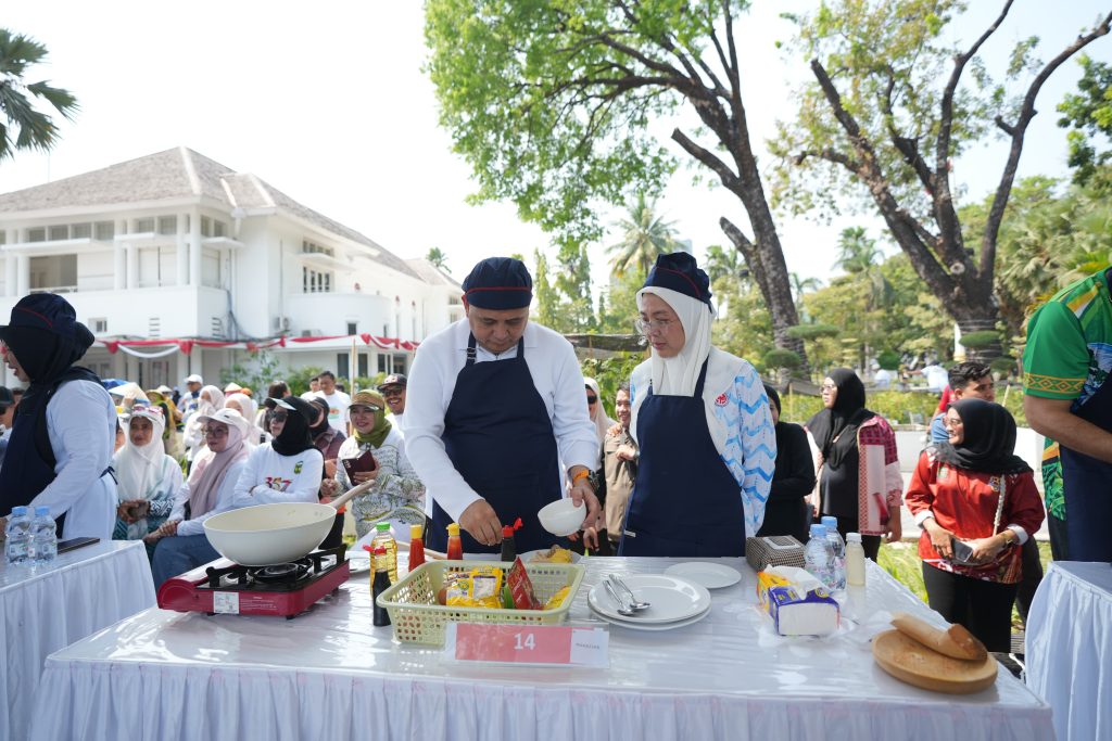 Wali Kota Makassar Tunjukkan Kebolehan Memasak, Raih Juara I di Ajang HUT Sulsel ke-357
