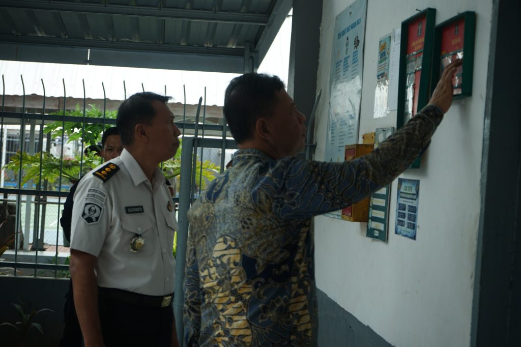 DITPAMINTEL KEMENIMIPAS LAKSANAKAN MONITORING DAN EVALUASI PENGAMANAN DI LAPAS MAKASSAR